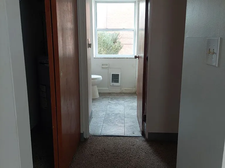 924 Seneca Ct — Photo 30