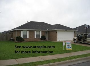 638 Bliss Cir, Centerton, AR 72719