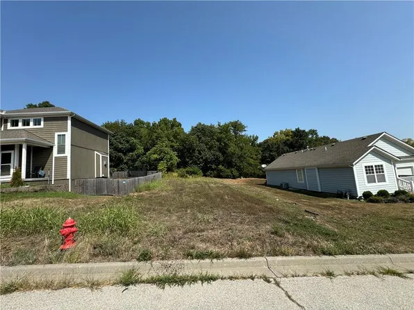 9500 E 57th St, Raytown, MO 64133