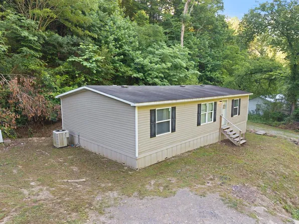 139 Honey Fork Rd, Phyllis, KY 41554