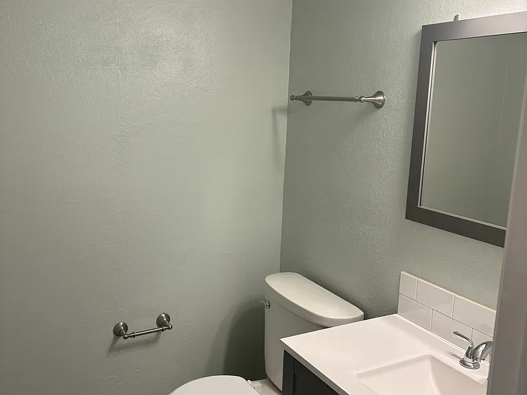 203 Park Pl — Photo 9