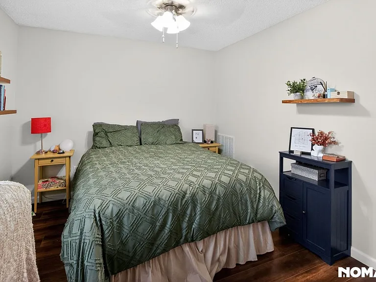 4239 S Mobile Cir #C — Photo 23