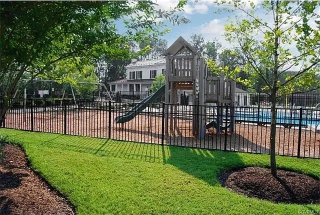 8043 Rutland Village Dr #1 — Photo 3
