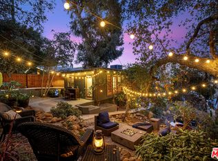 2928 Park Center Dr, Los Angeles, CA 90068