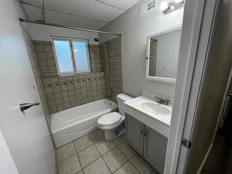 1442 N 900 W — Photo 27