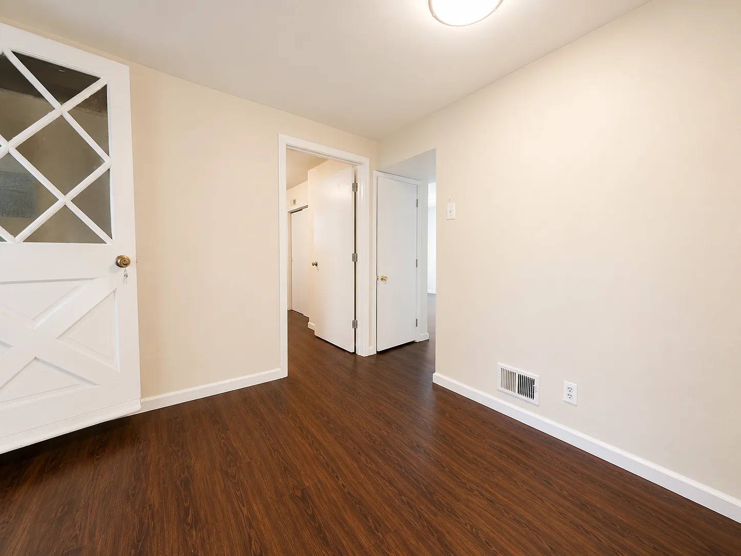 1 bed, $2,100 — Photo 2