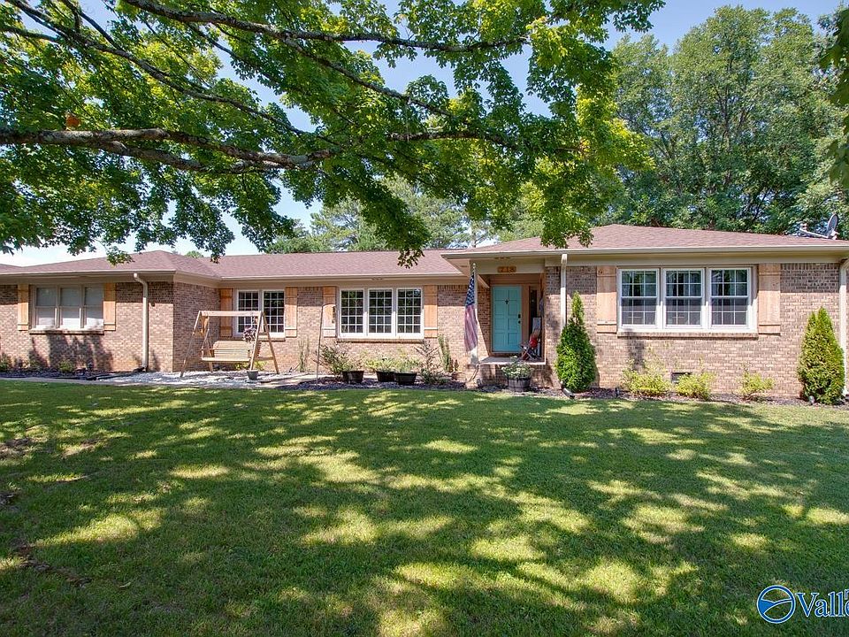 218 Teakwood Dr SW, Huntsville, AL 35801 Zillow