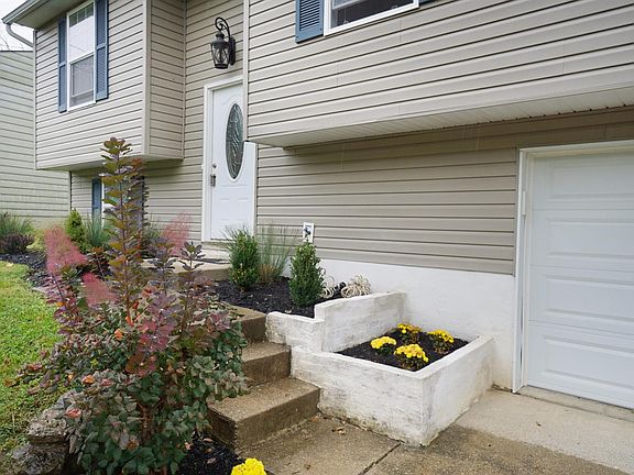 2nd image of 797 Laverty Ln