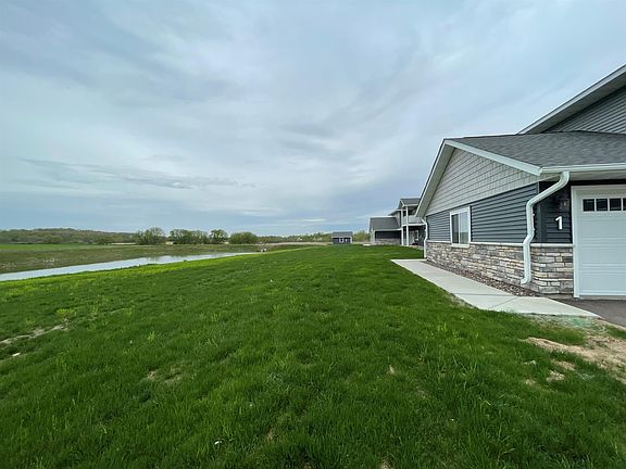 5th image of 225 Independence Dr #1