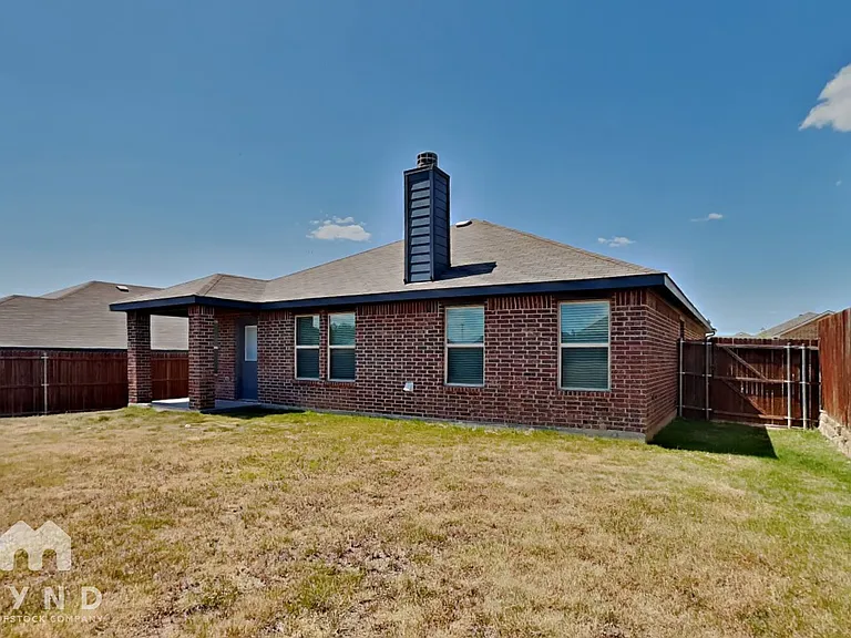 529 Paloma St — Photo 18