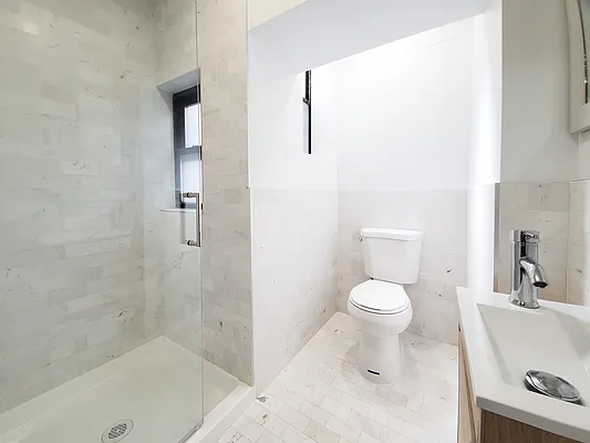 Rented by Brighton Management | media 21