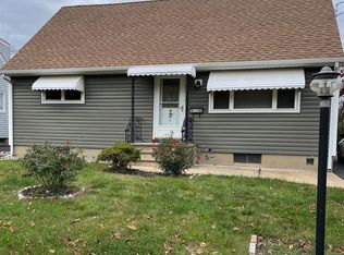 62 Pupek Rd, South Amboy, NJ 08879