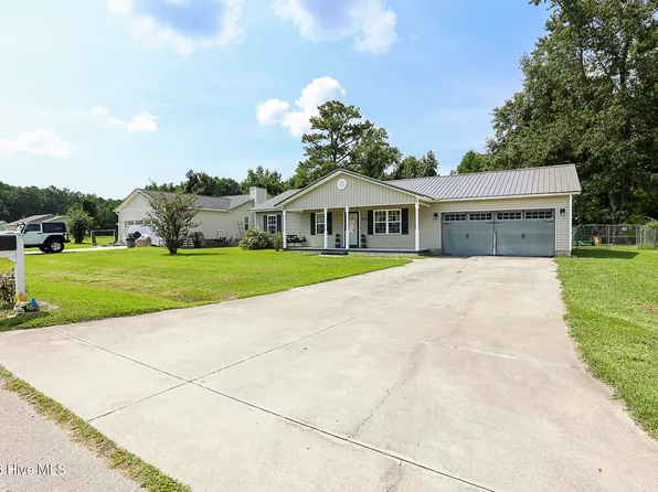 102 Turtle Creek Court, Jacksonville, NC 28540