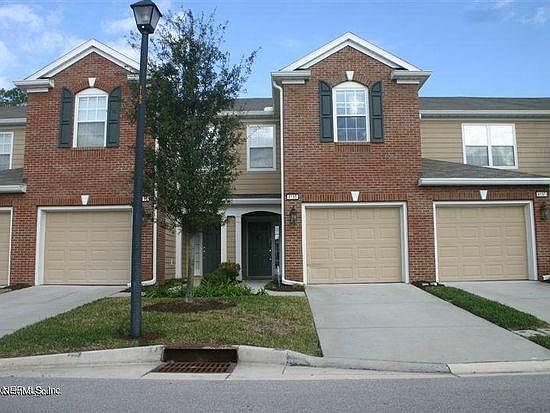 3rd image of 4195 Highwood Dr