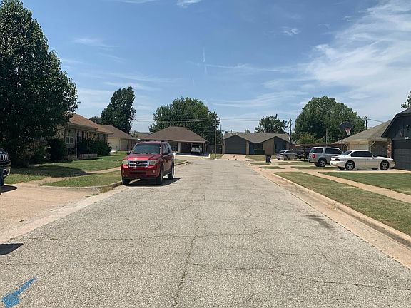 5th image of 2429 SW 90th St
