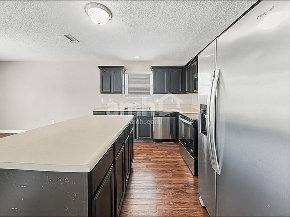 3rd image of 19486 Prairie Crossing Dr