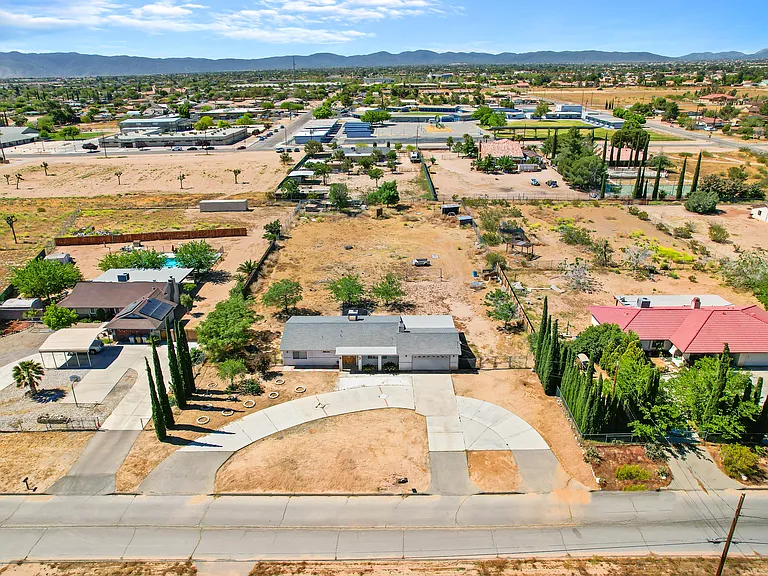 15939 Mojave St — Photo 11