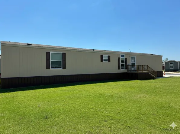 272 Leaf Ln, New Braunfels, TX 78130