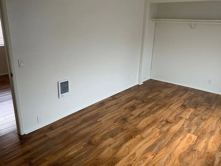 240 N 2nd St — Photo 11