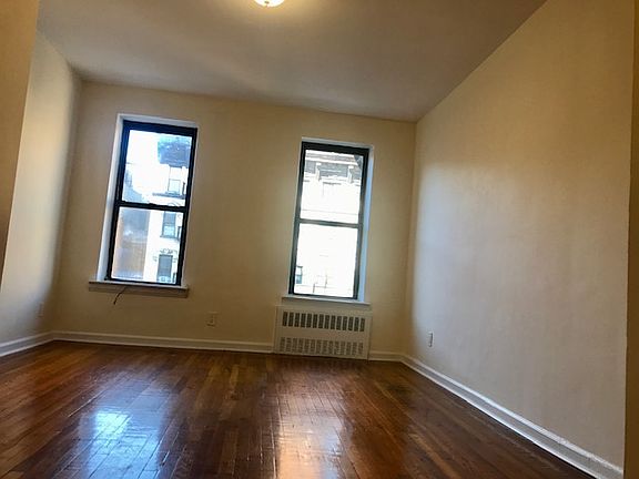 2nd image of 1494 2nd Ave APT 4A