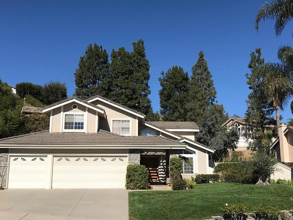 1st image of 705 Vista Coto Verde
