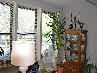 2nd image of 635 W Buckingham Pl APT 2W