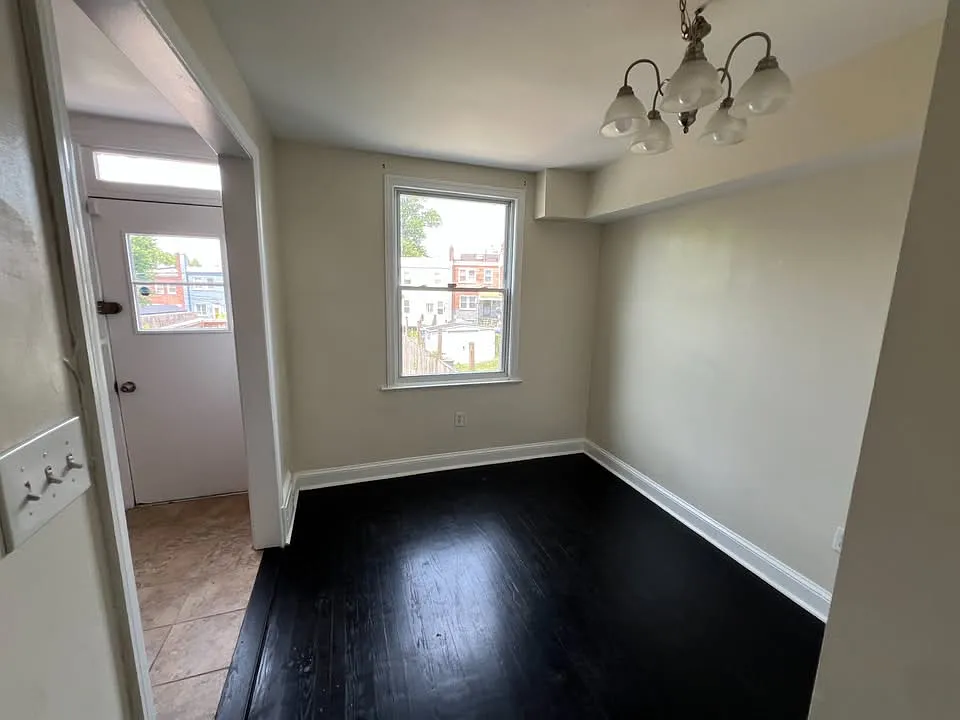 68 Allison St NE — Photo 3