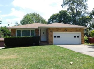 1865 Dansy Dr, Euclid, OH 44117