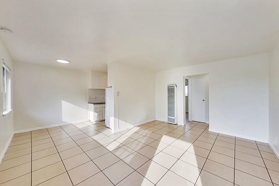 1st image of 2166 E 27th St APT 9