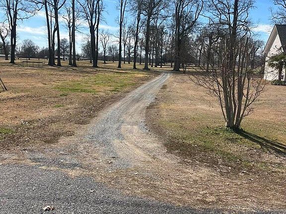 3rd image of 162 Pecania Dr