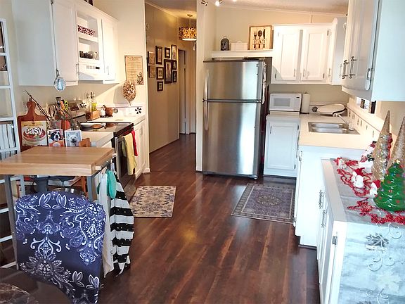 3rd image of 1070 E Palm Valley Dr #737