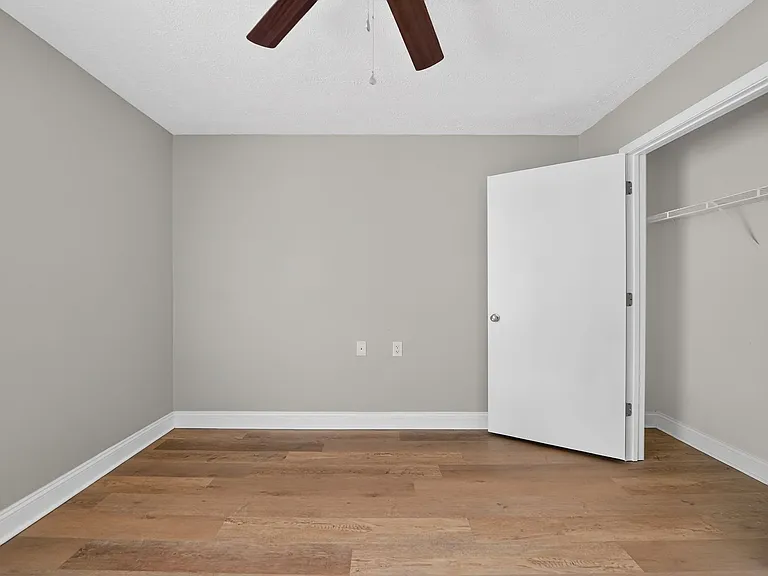 Raintree Estates — Photo 43