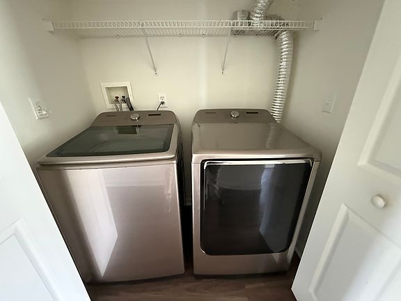5th image of 101 Courtyard E #101