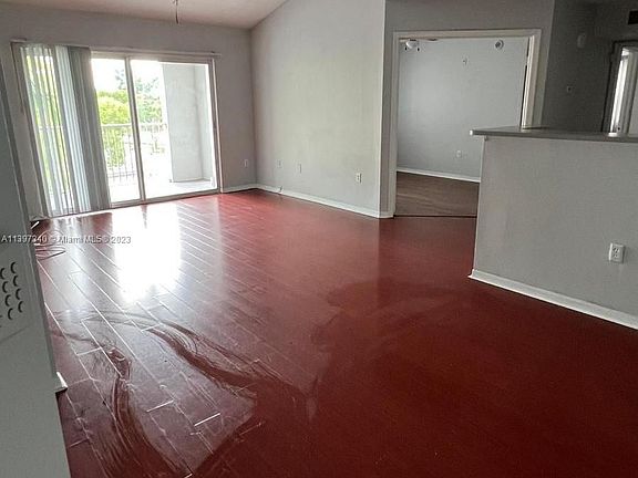 4th image of 711 SW 111th Way #3017