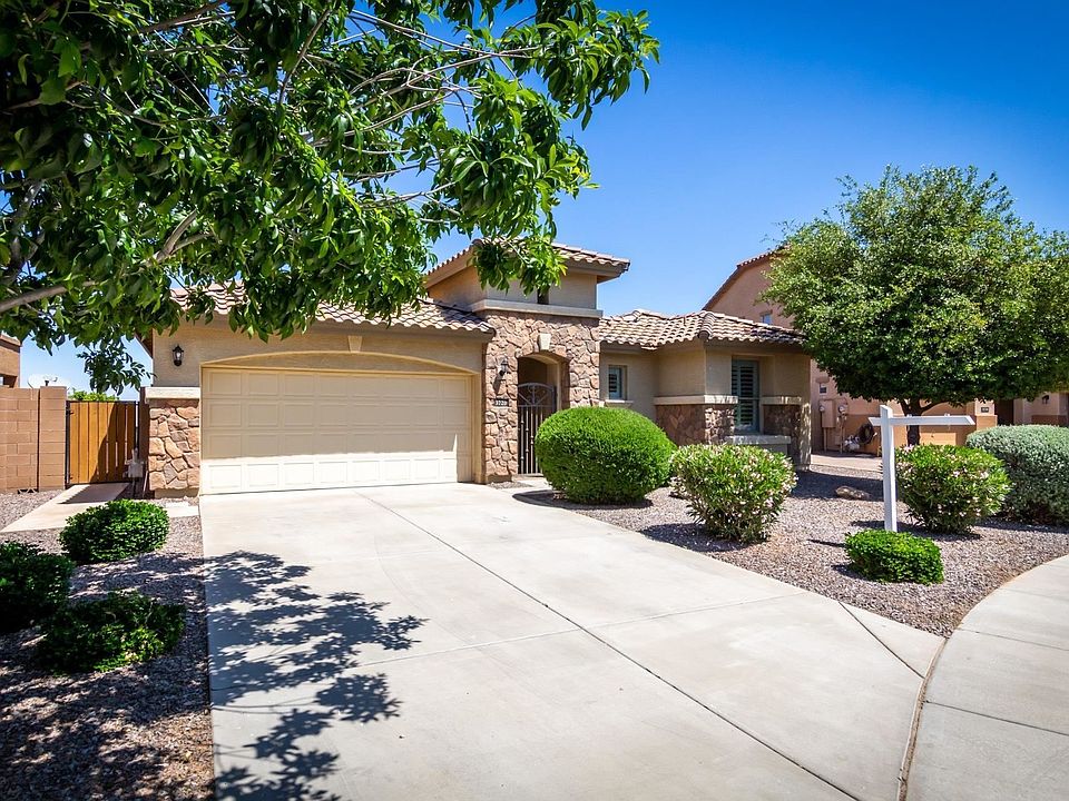 1st image of 3720 E Kingbird Pl