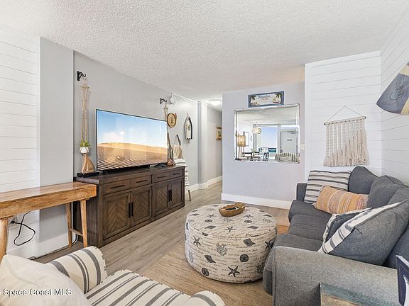 4th image of 935 S Atlantic Ave #116