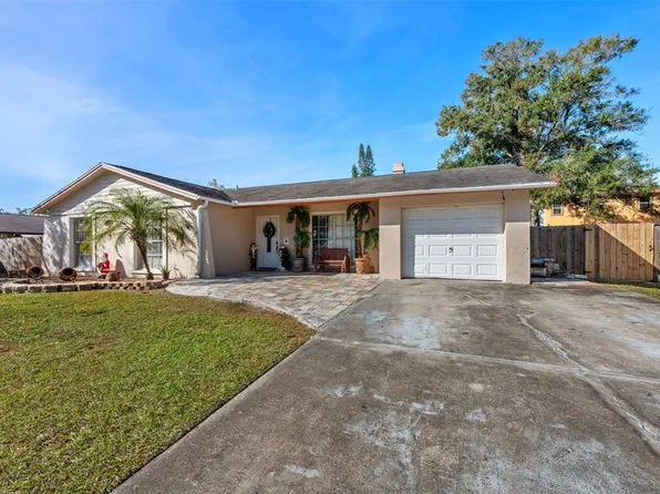 6550 Spanish Moss Cir, Tampa, FL 33625