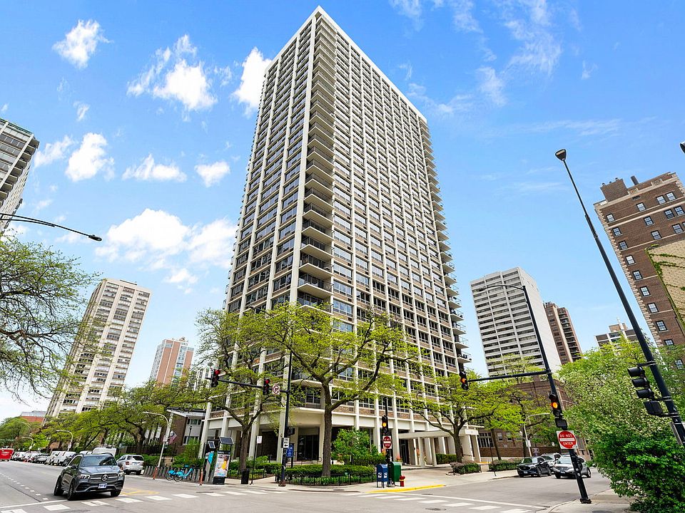1st image of 88 W Schiller St APT 404L