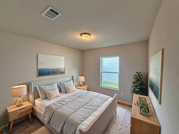 3rd image of 10123 Cerritos Dr