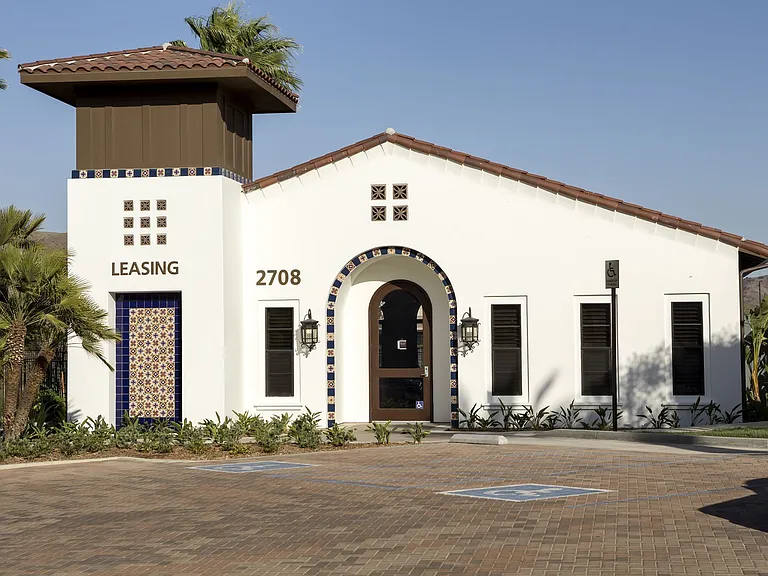 Montecito at Dos Lagos — Photo 23