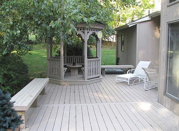 3rd image of 20 Glen Eagles Dr