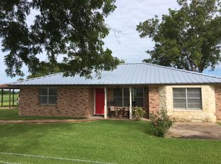 2101 Fm 955, Fayetteville, TX 78940