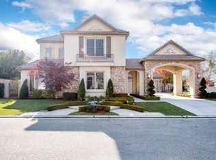 2427 E Clareton Way, Fresno, CA