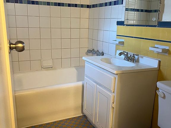 4th image of 732 S Mansfield Ave APT 423
