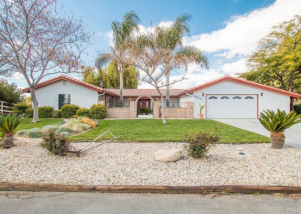 1st image of 40365 Paseo Del Cielo