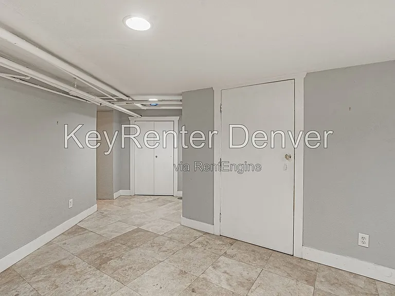 945 N Washington St #100 — Photo 3
