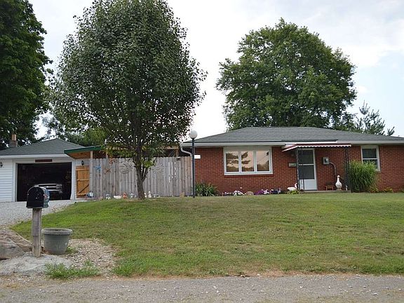 3rd image of 1162 N County Road 525 W