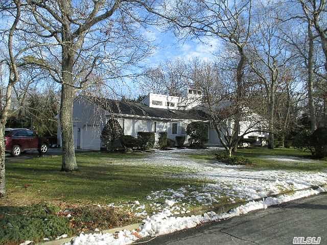 1st image of 9 Johnson Dr