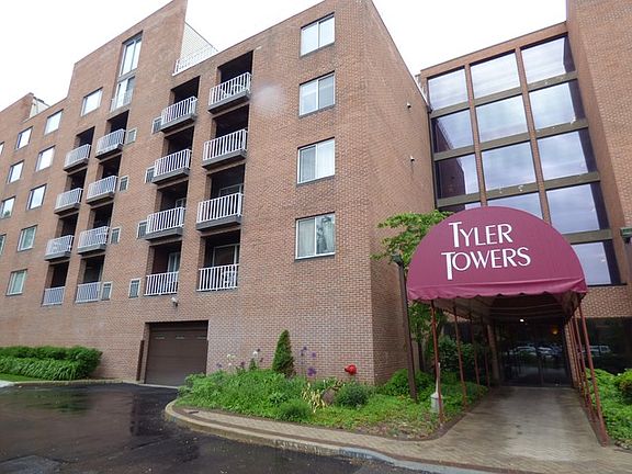 2nd image of 1450 Plymouth Ln APT 504