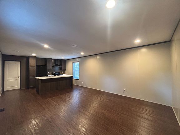 3rd image of 2207 N 1st St #El606